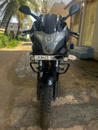 Bajaj Pulsar 220F