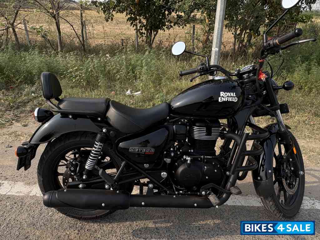 Royal Enfield Meteor 350 Fireball