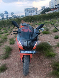 Orange KTM RC 200 2024