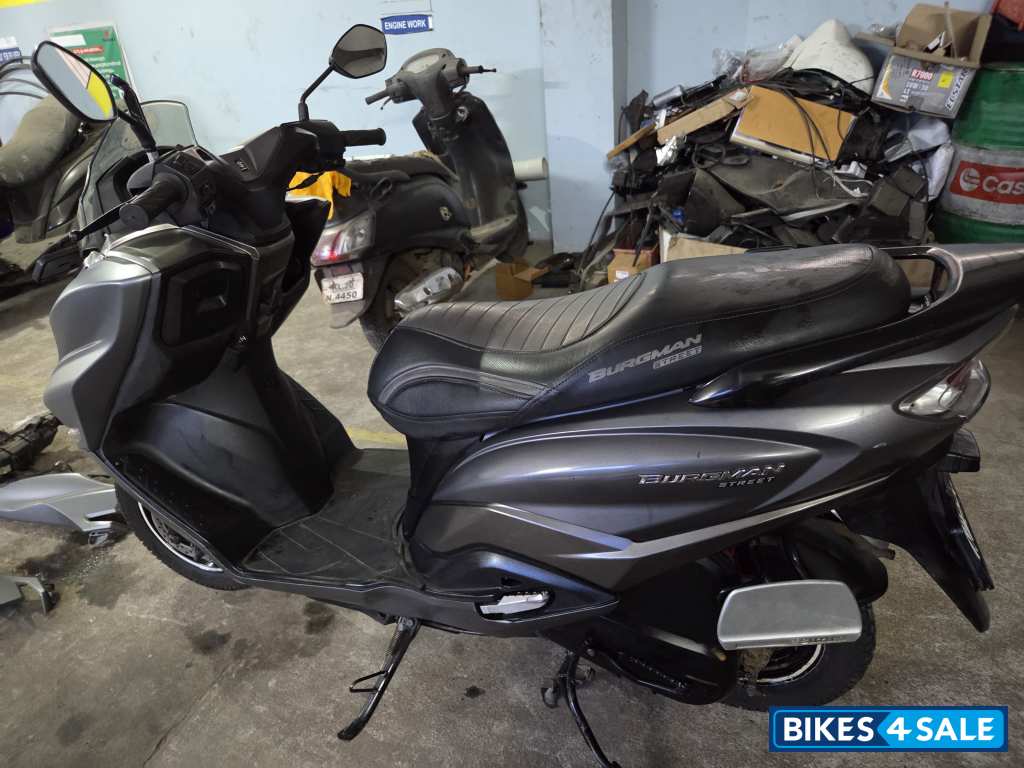 Gray Suzuki Burgman Street