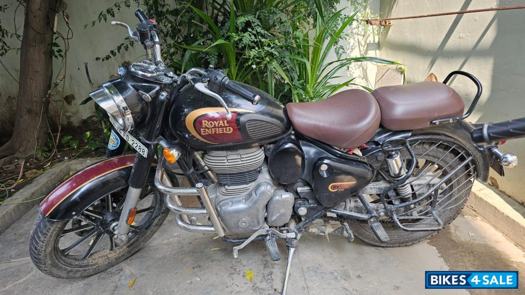 Halcyon Black Royal Enfield Classic 350 Dual Channel BS6