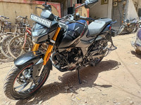 Black / Red Hero Xtreme 160R 4V 2024