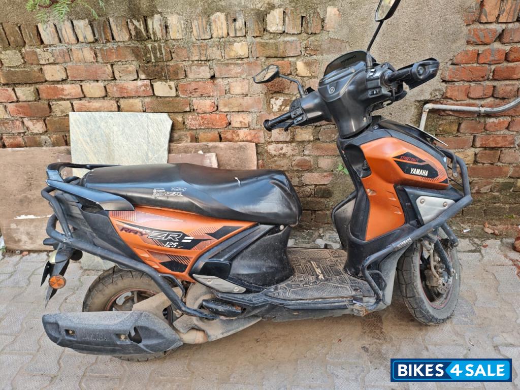 Matte Orange Yamaha Cygnus RayZR Street Rally 125 Fi BS6