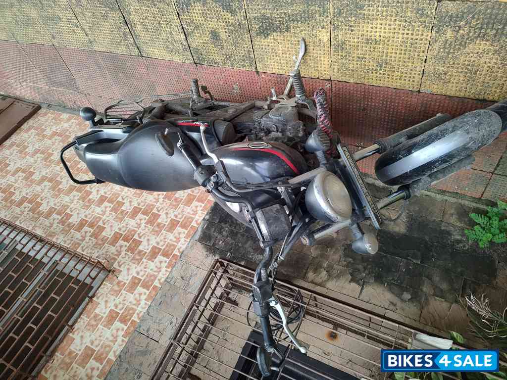 Bajaj Avenger Street 220