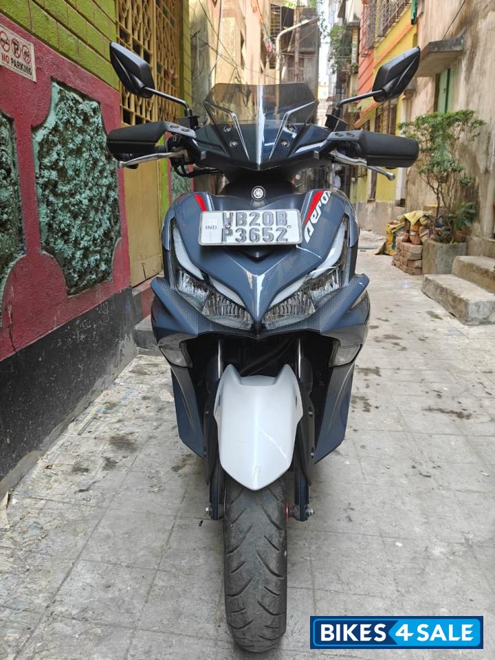 White And Grey Yamaha Aerox 155