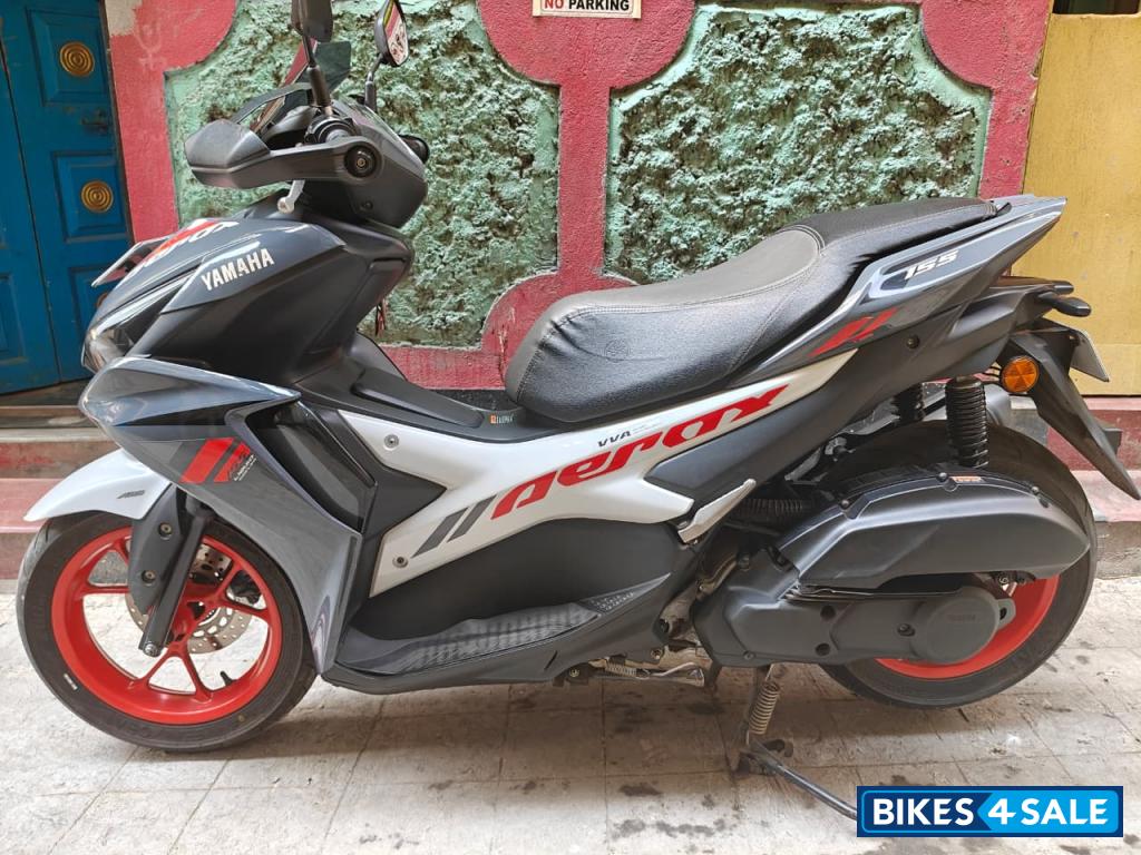 White And Grey Yamaha Aerox 155 White And Grey Yamaha Aerox 155