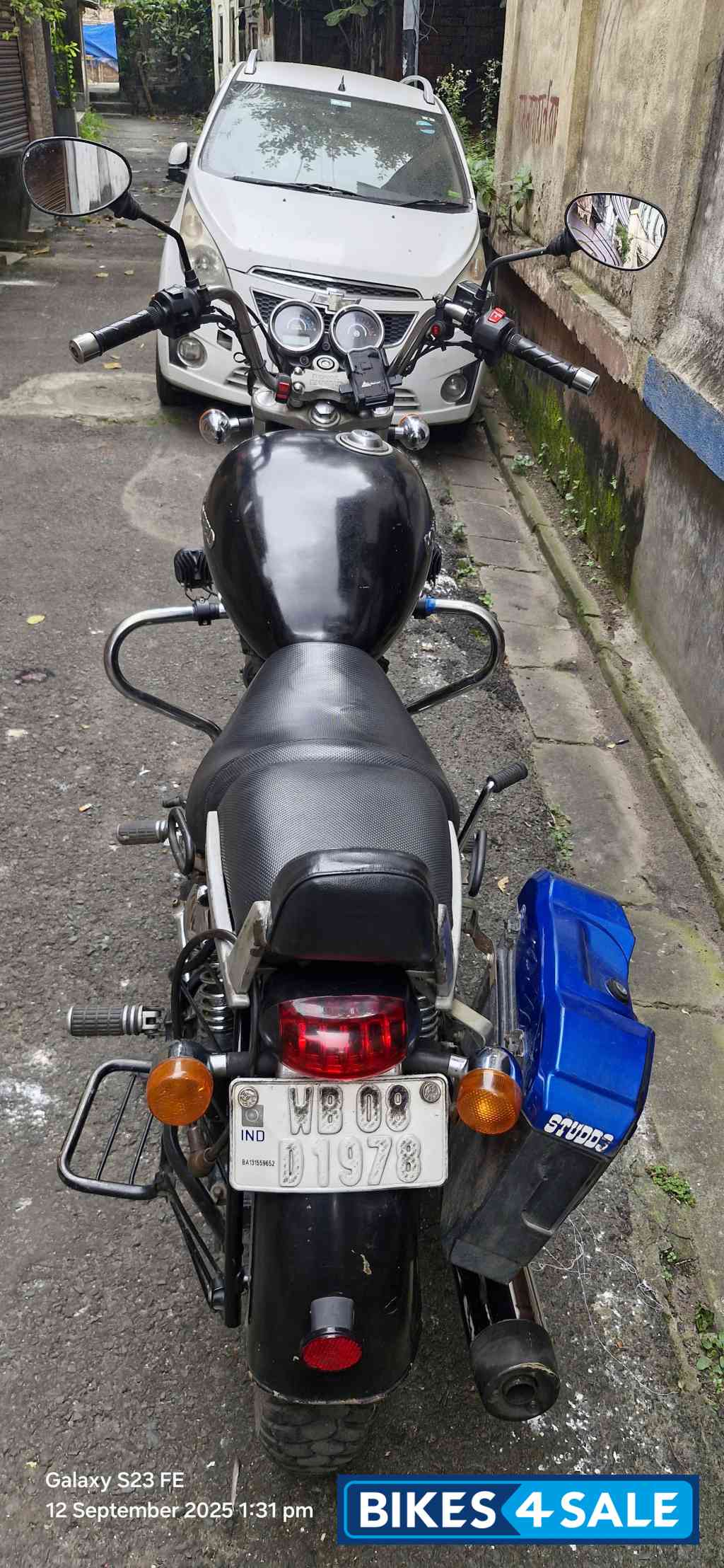 Matt Finshing Black Royal Enfield Thunderbird 350