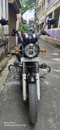 Matt Finshing Black Royal Enfield Thunderbird 350