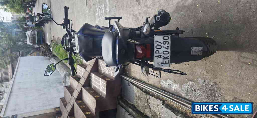 Blue Yamaha FZ-S FI V2