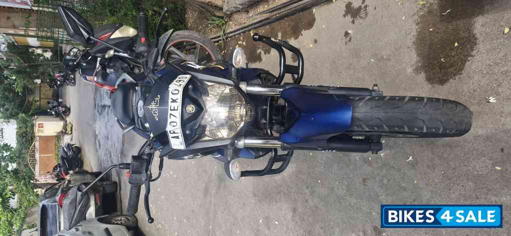 Blue Yamaha FZ-S FI V2