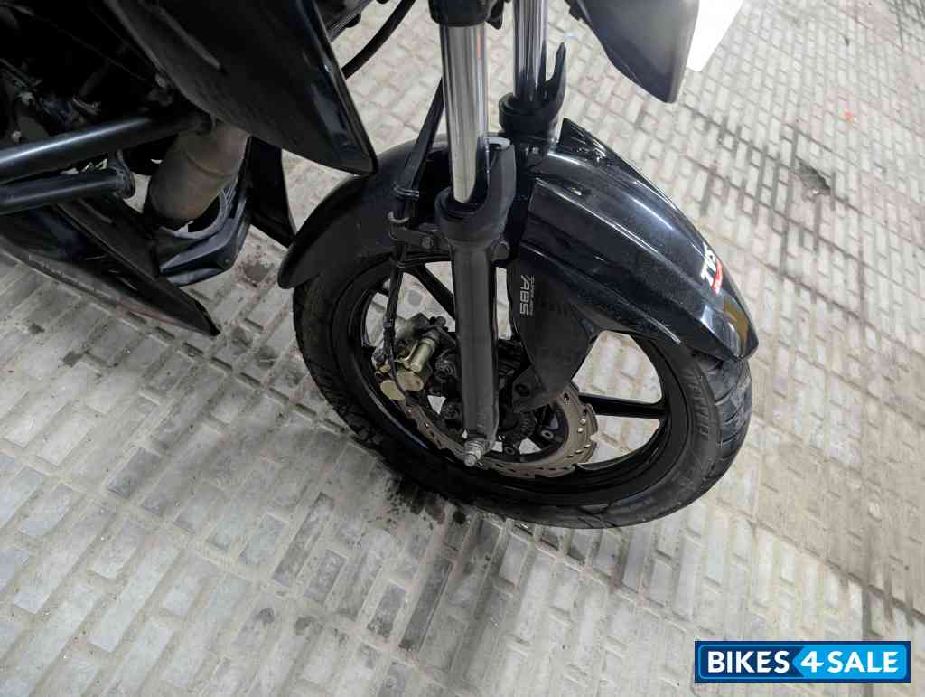 TVS Apache RTR 160 4V