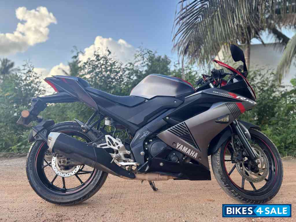 Yamaha YZF R15 V3