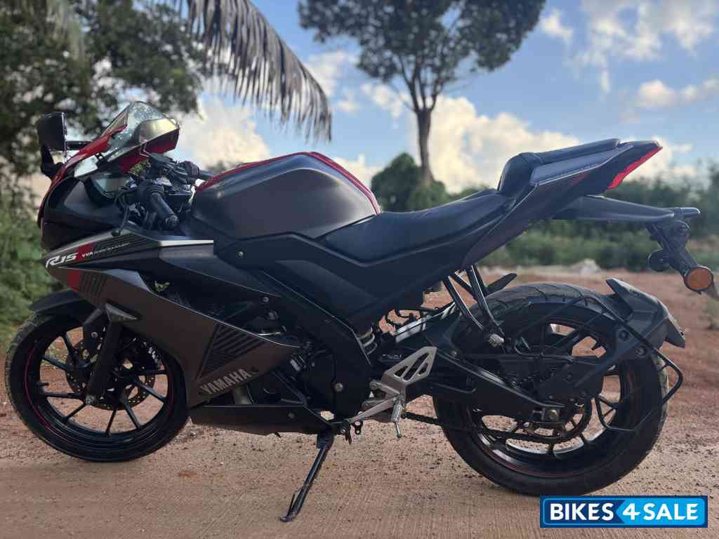 Yamaha YZF R15 V3