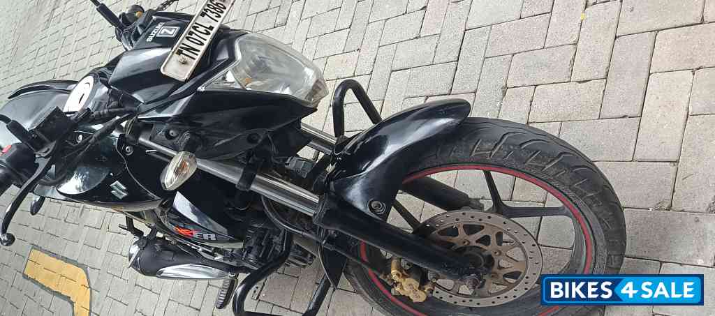 Black Suzuki Gixxer 150