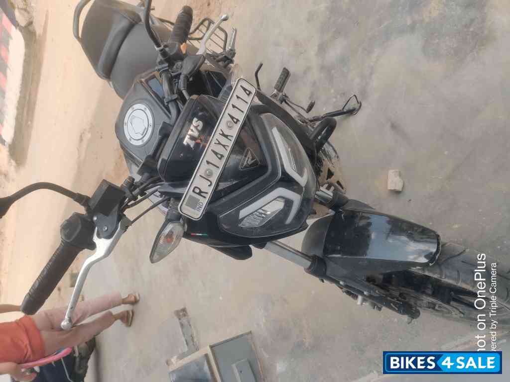 Black TVS Raider Split Seat