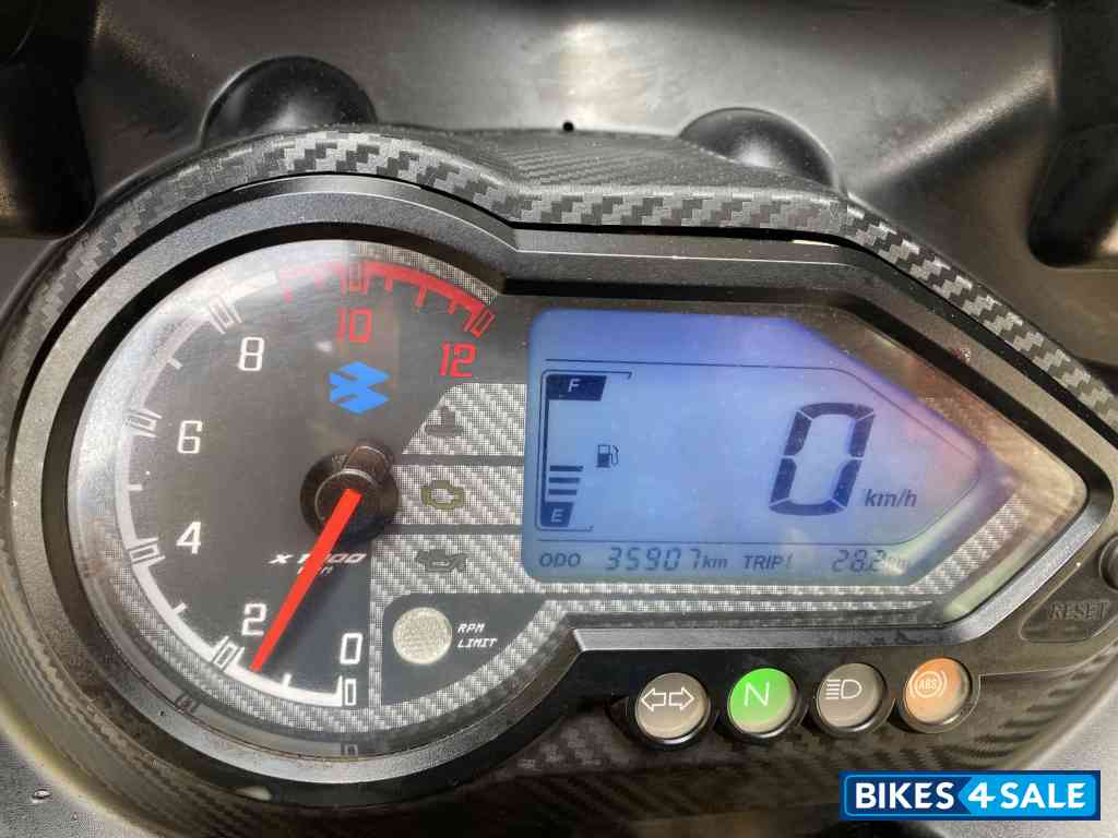 Ebony Black Red Bajaj Pulsar 220F BS6