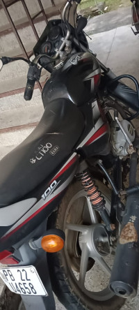 Black Bajaj CT 100