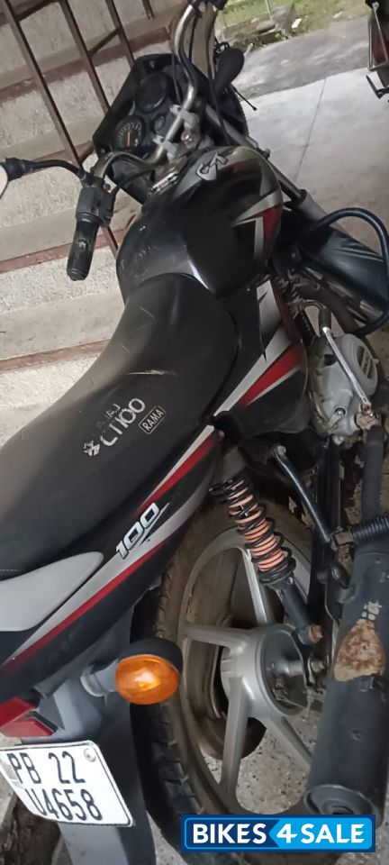 Black Bajaj CT 100 Black Bajaj CT 100