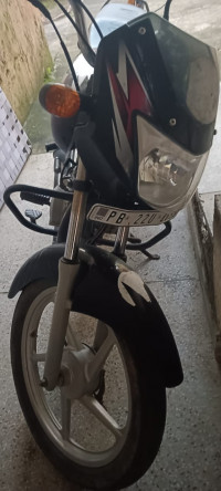 Black Bajaj CT 100