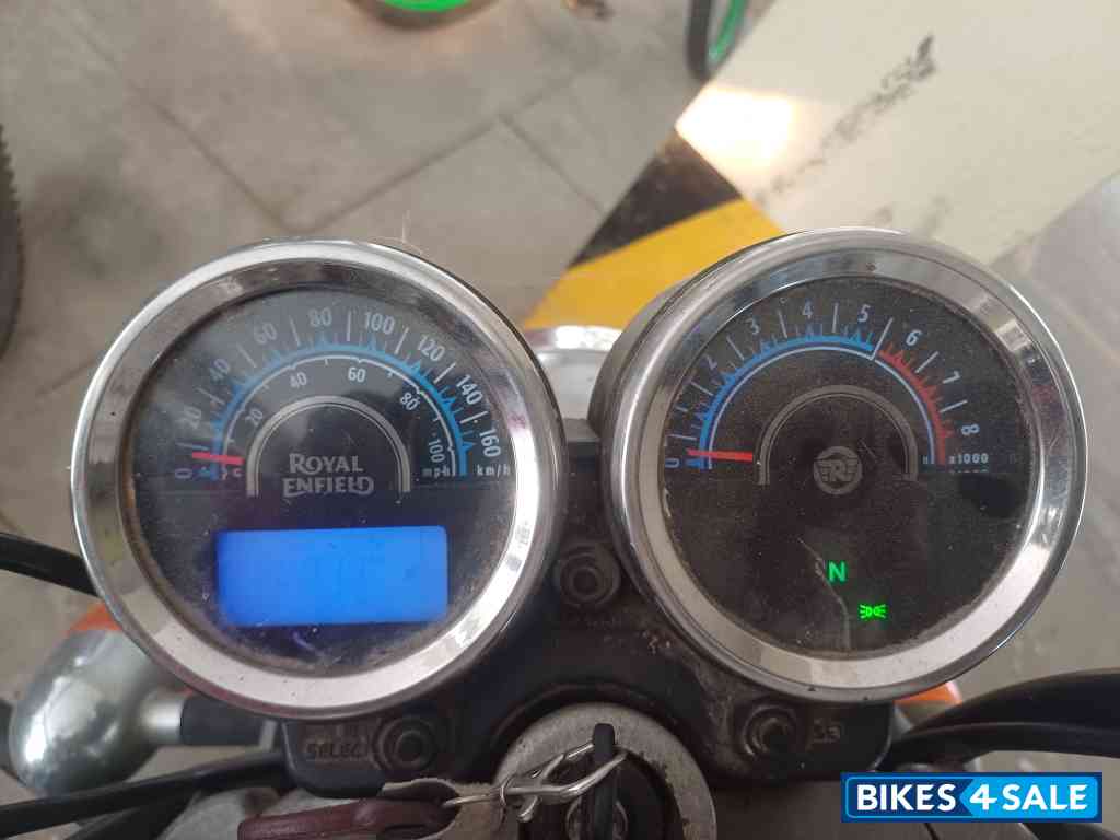 Lighting Brown Royal Enfield Thunderbird 350