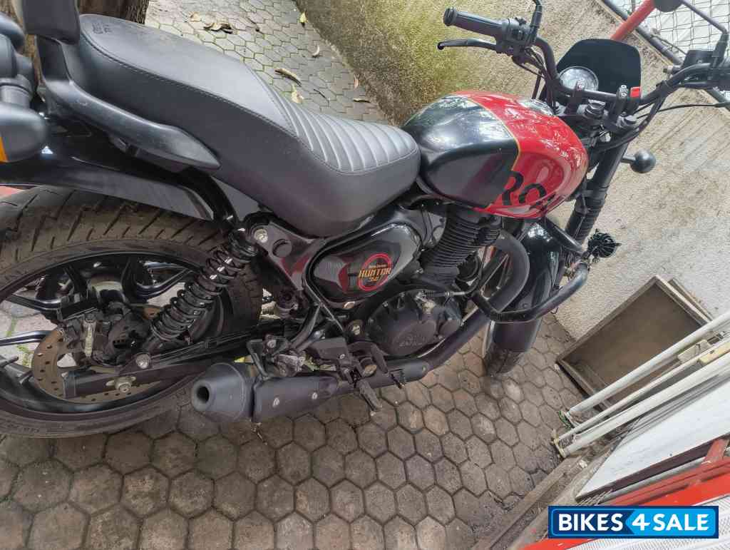 Royal Enfield Hunter 350 Metro