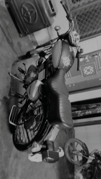 Silver Royal Enfield Bullet Electra Twinspark