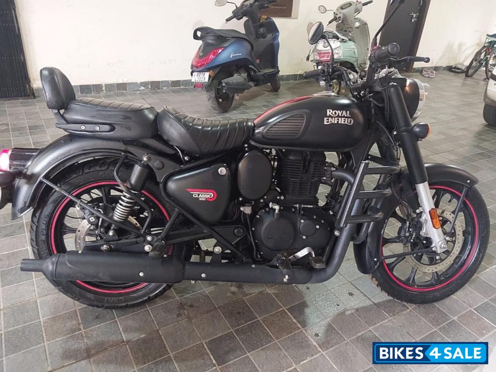 Royal Enfield Classic 350 Dual Channel BS6
