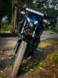 Black Yamaha FZS 25 BS6