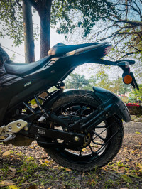 Black Yamaha FZS 25 BS6
