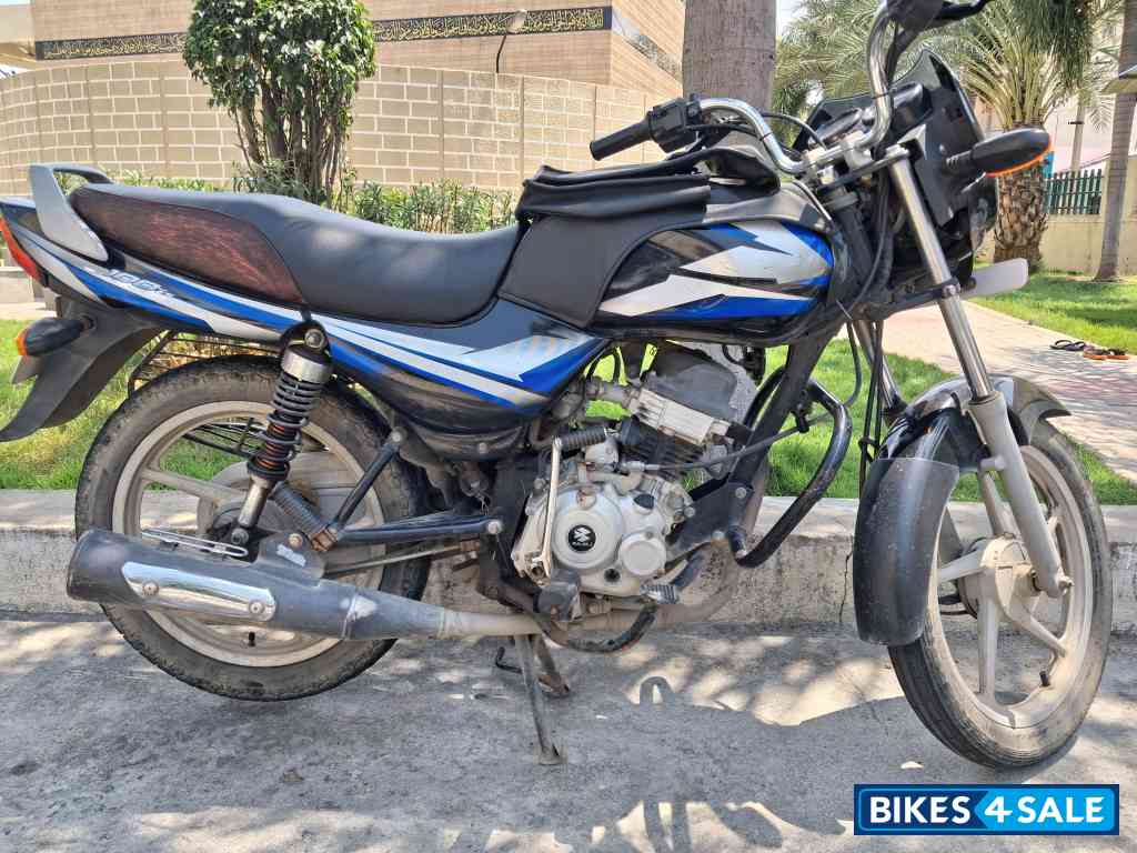 Blue Bajaj CT 100 ES