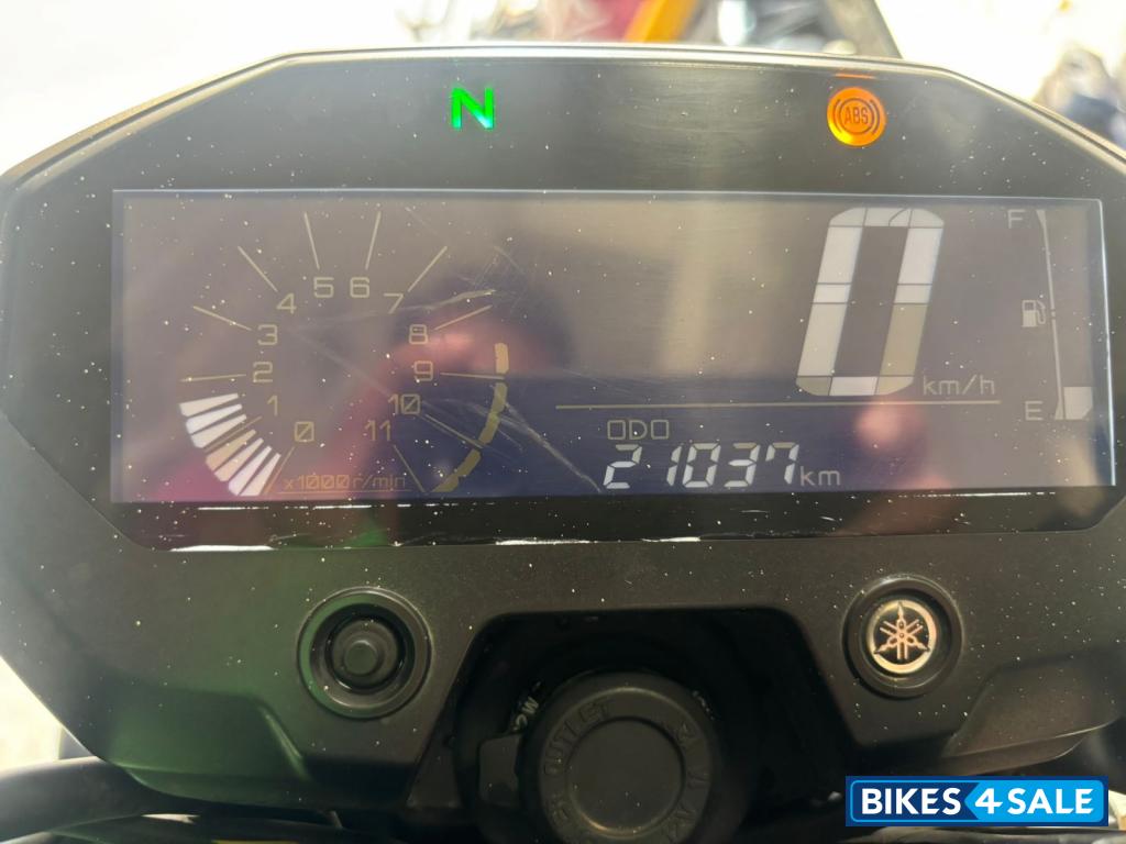 Mat Dull Orange Yamaha FZ-X