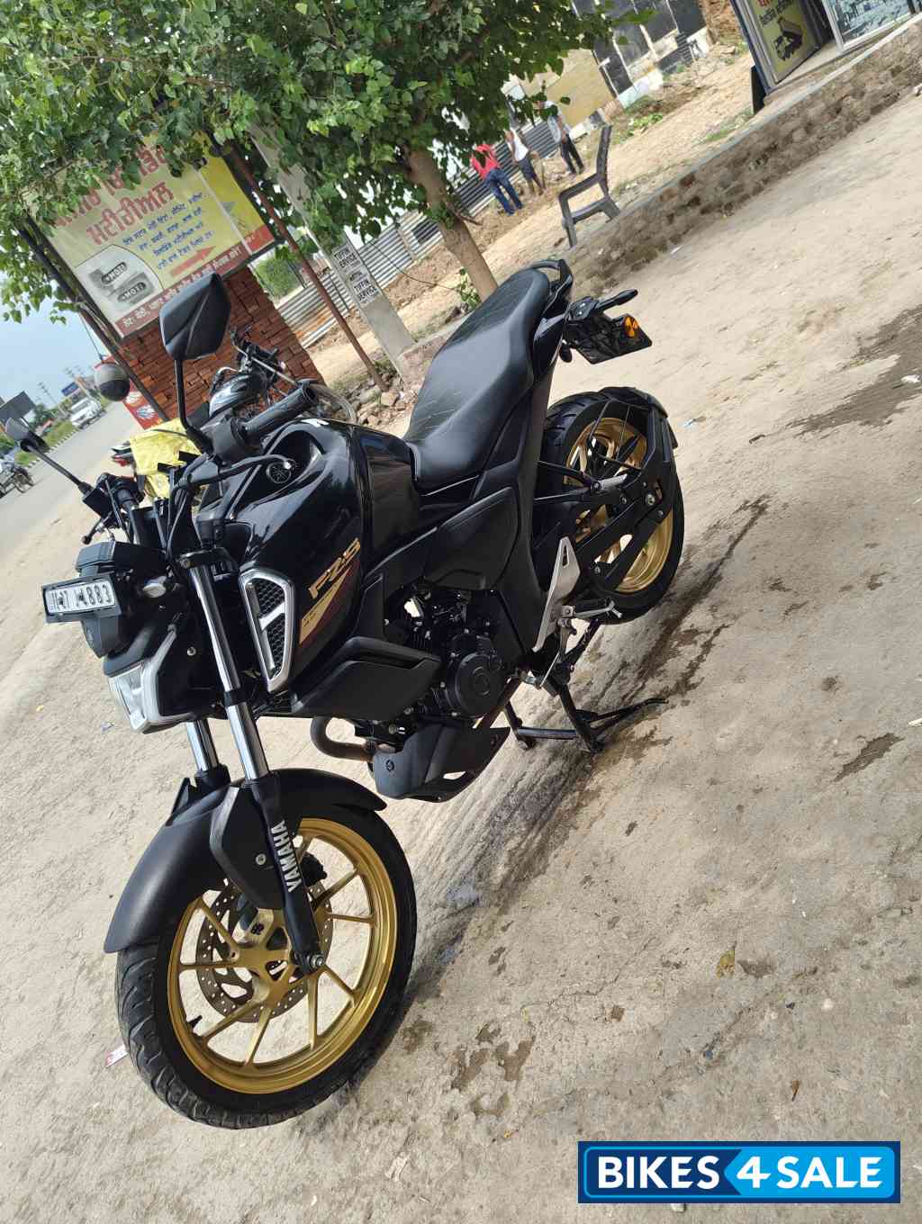 Black Yamaha FZ-S FI Ver 4.0 DLX