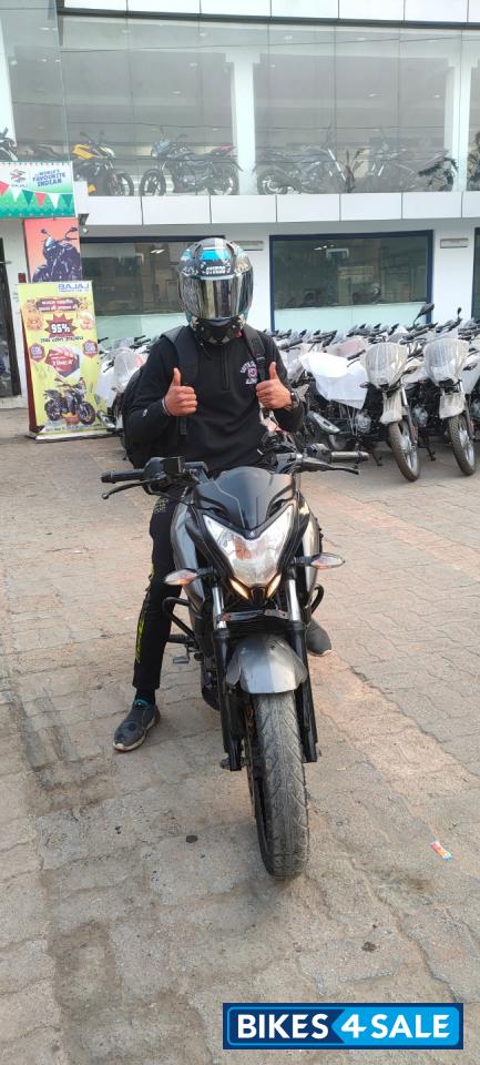 Grey And Black Bajaj Pulsar NS200