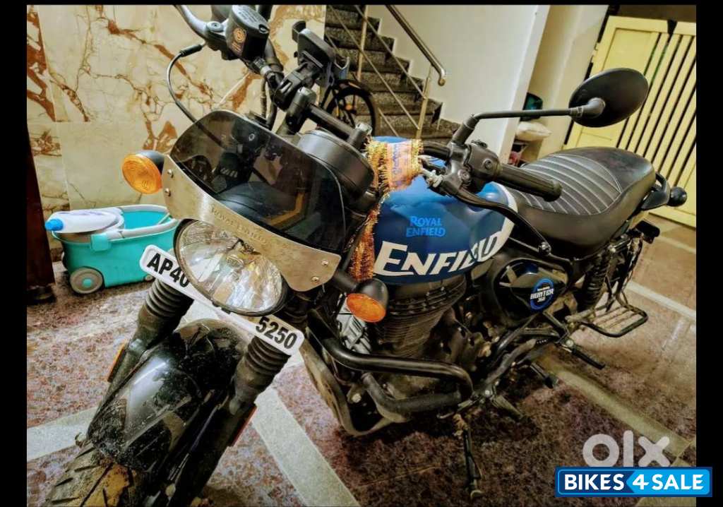 Royal Enfield Hunter 350 Metro