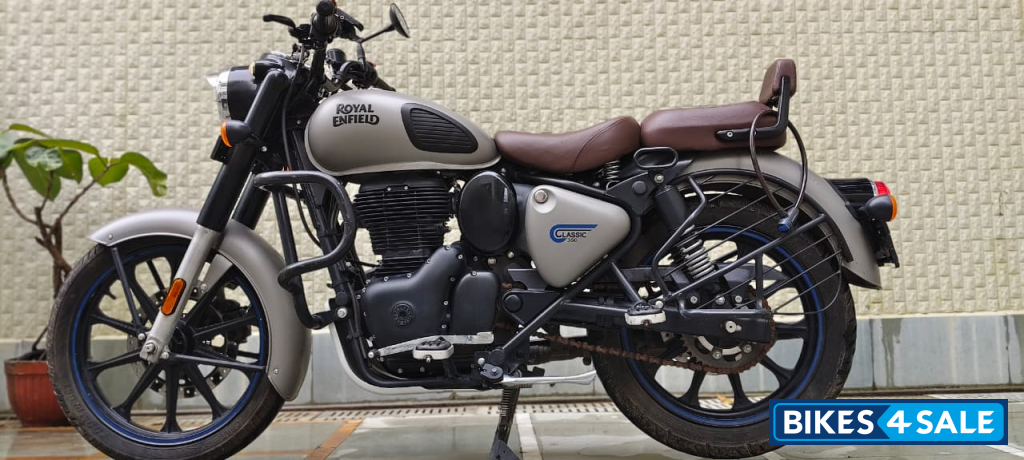 Gunmetal Grey Royal Enfield Classic 350 2021