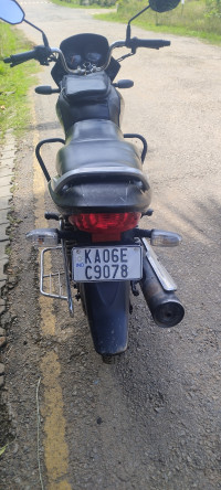 Black Honda Shine 125