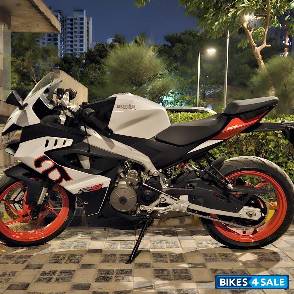White Aprilia RS 457