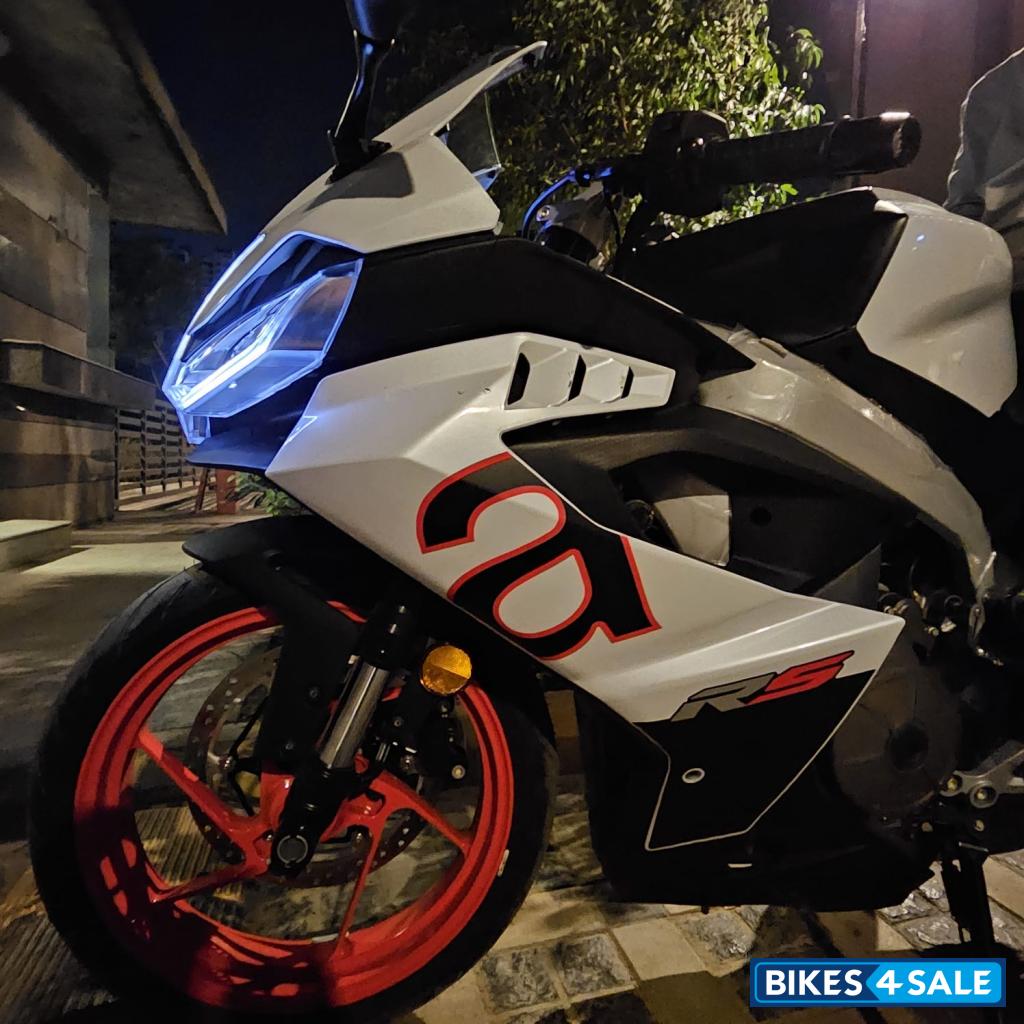 White Aprilia RS 457