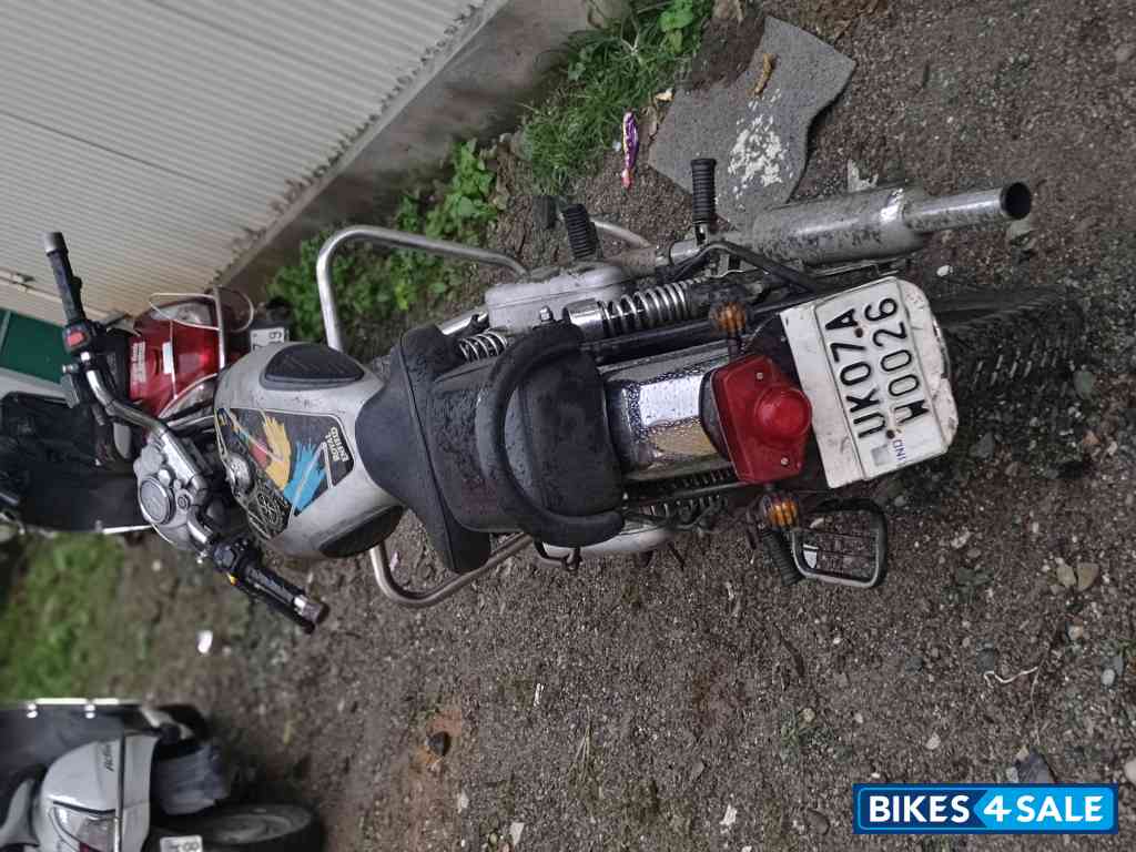 Silver Royal Enfield Classic 350