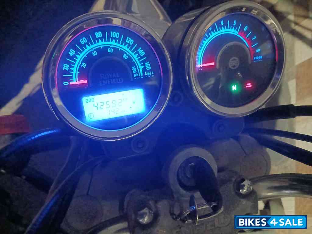 Black Royal Enfield Thunderbird TwinSpark 350