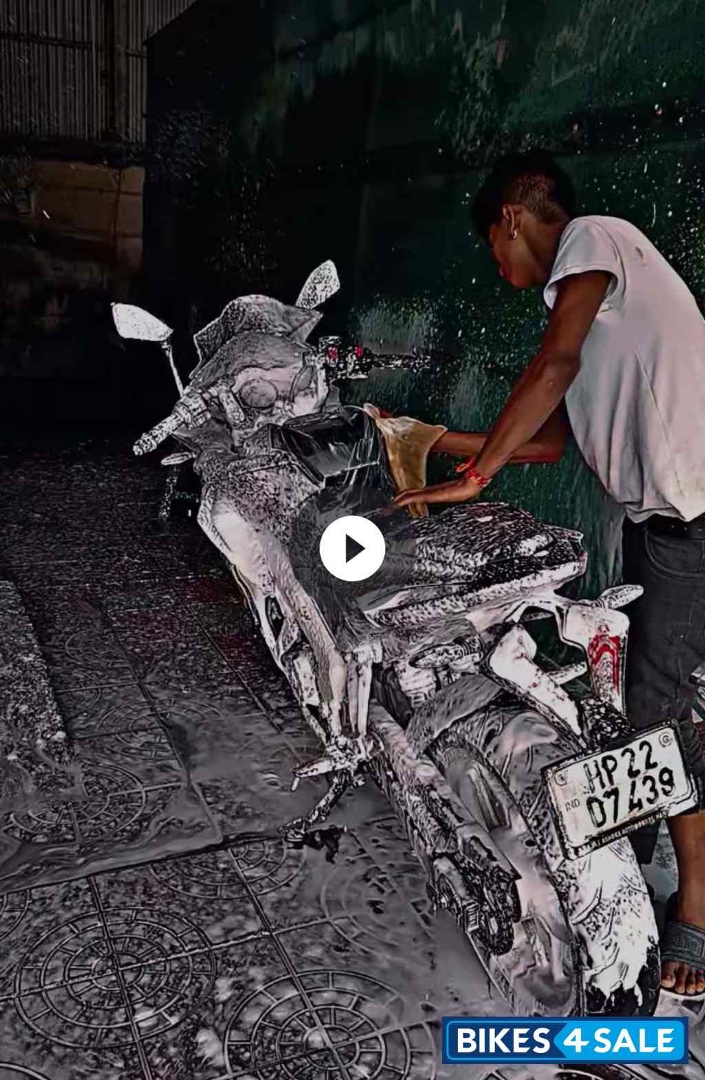 Gloss Pewter Grey Bajaj Pulsar RS 200 BS6