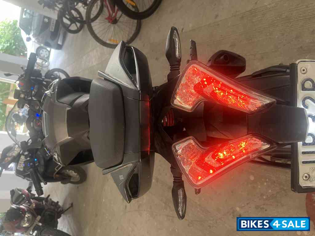Bajaj Pulsar RS 200 BS6