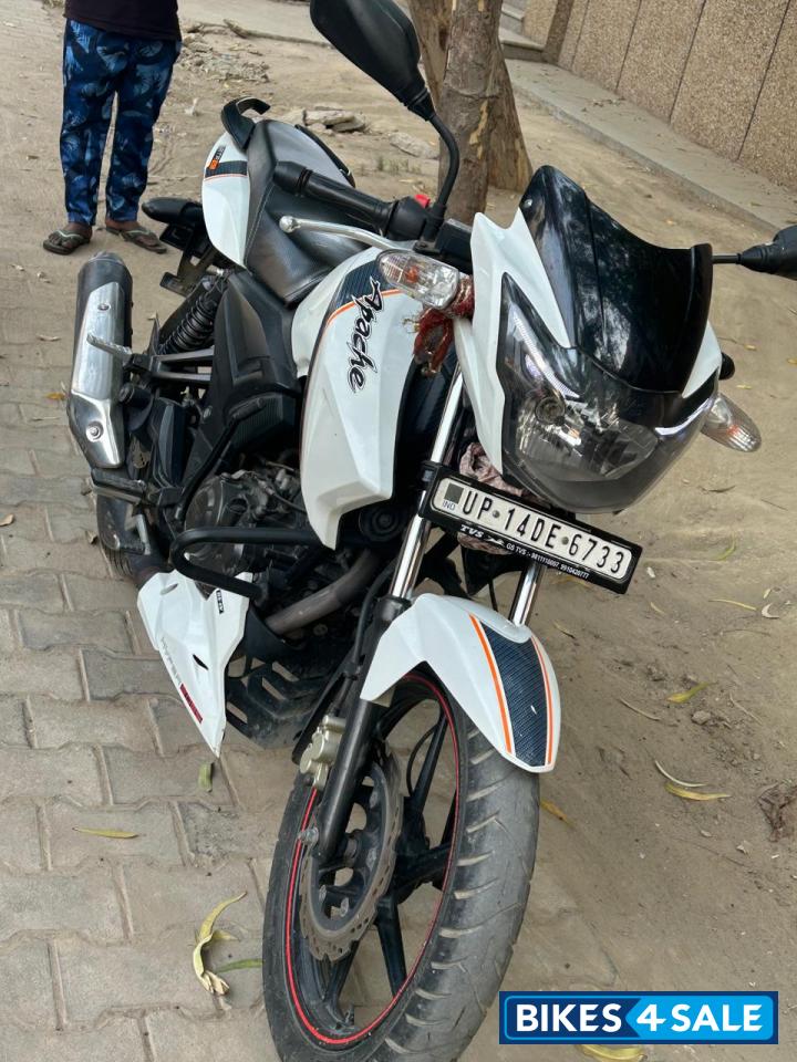 TVS Apache RTR 160 4V