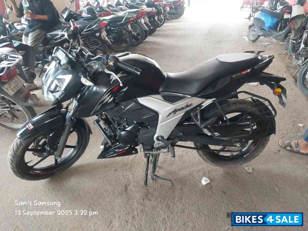 TVS Apache RTR 160 4V TVS Apache RTR 160 4V