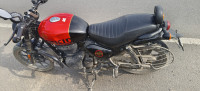 Royal Enfield Hunter 350 Metro
