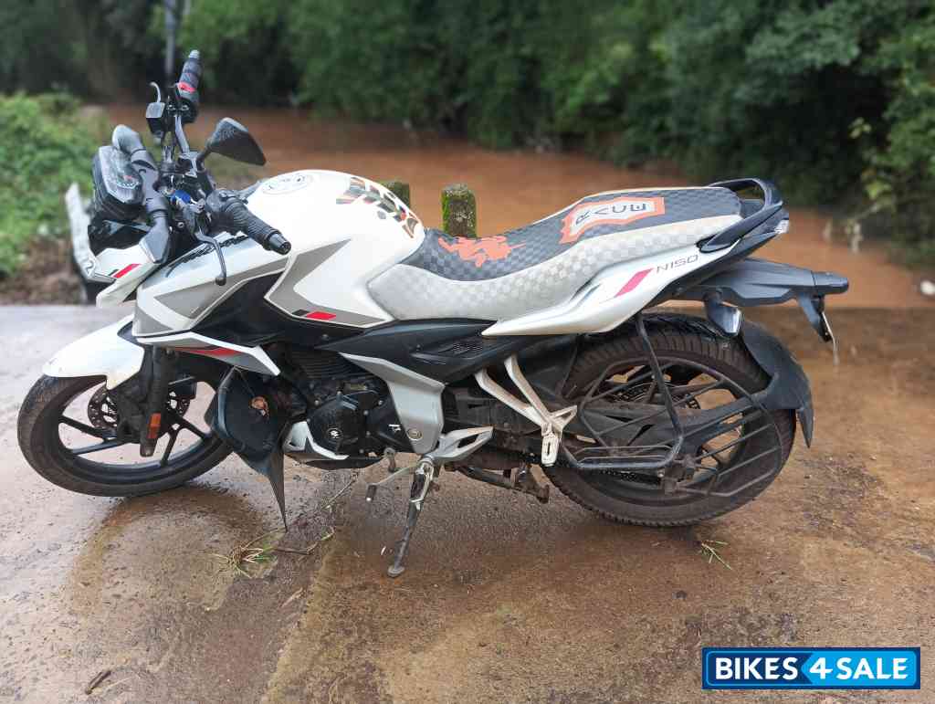 Bajaj Pulsar N150