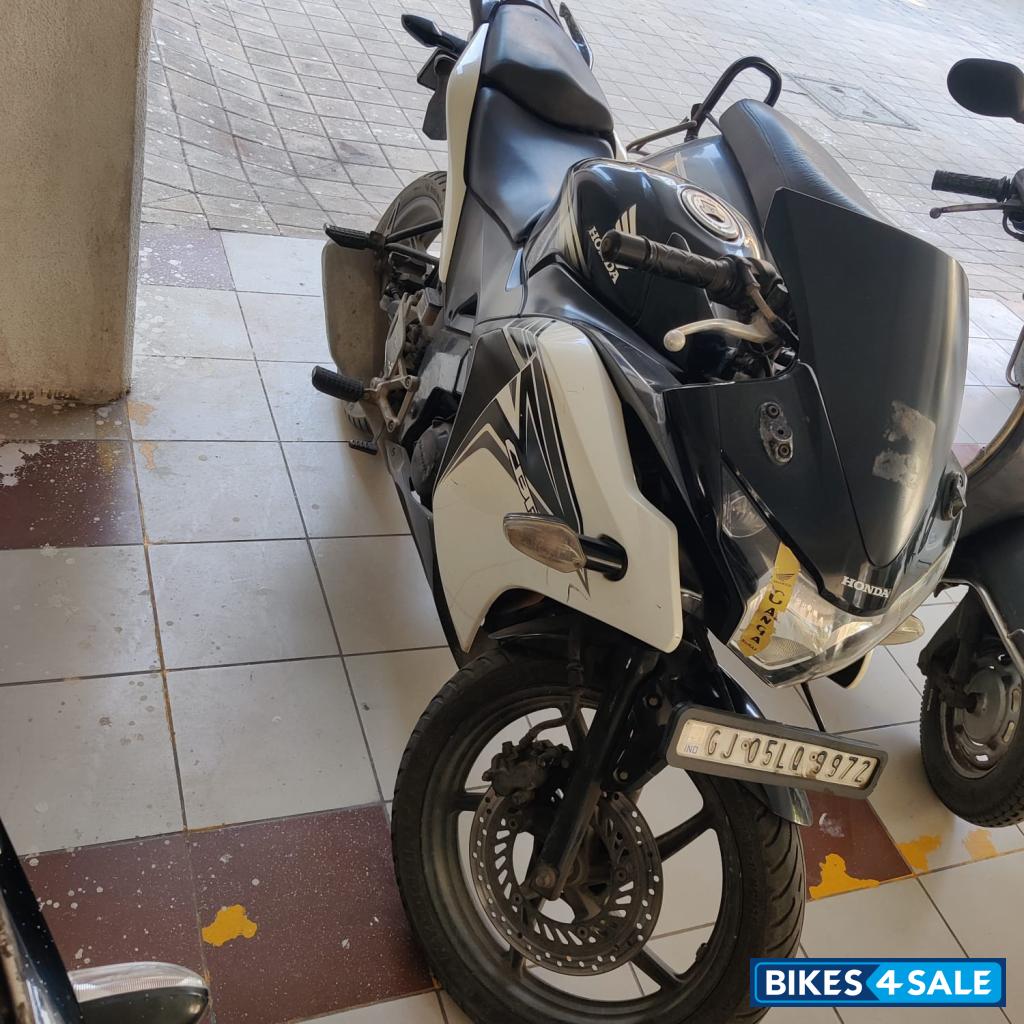 Black And White Honda CBR 150R