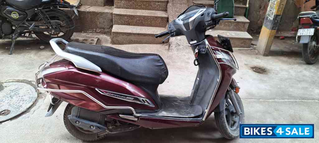 Cherry Red Honda Activa 125