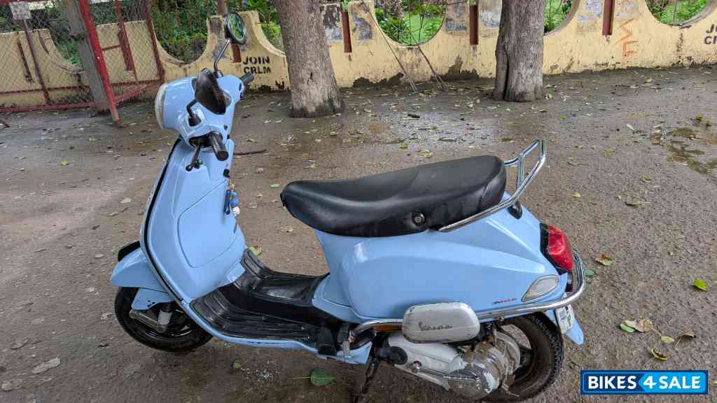 Vespa LX 125