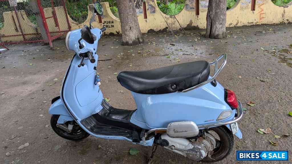 Vespa LX 125